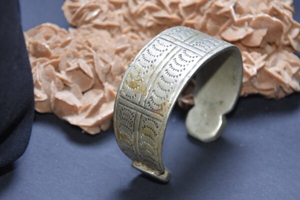 ethnic berber anklet antique , sahraoui anklet bracelet , vintage anklet