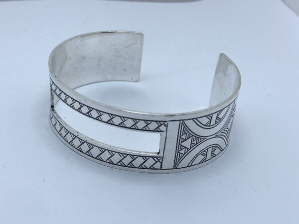 BRACELET BERBERE engraved argent 926 , engraved silver bracelet ethnic